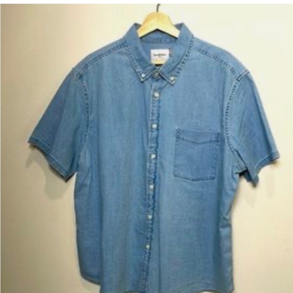 Women’s Goodfellow large denim button down top